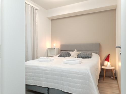 Fresh 2BR, sauna and free parking