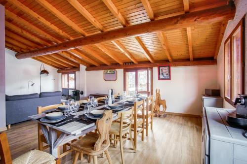 Le petit Paradis, chalet au coeur des 3 vallées (Le petit Paradis, chalet au coeur des 3 vallees) in Saint-Marcel Le petit Paradis, chalet au coeur des 3 vallées (Le petit Paradis, chalet au coeur des 3 vallees) in Saint-Marcel