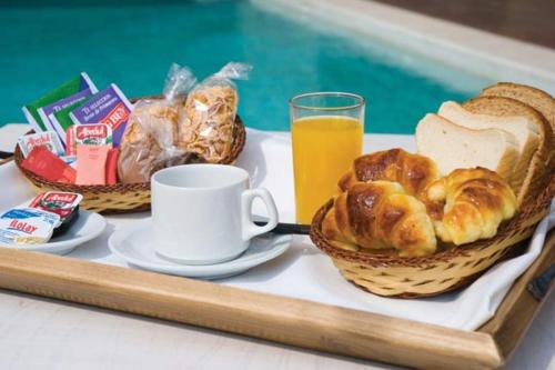 This photo about Bagu Ayres de Mar Apart shared on HyHotel.com