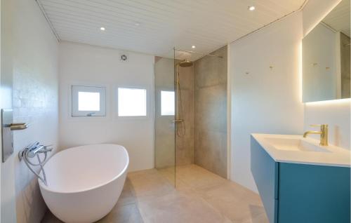 Bany, Four-Bedroom Holiday Home In Ringkobing in Ringkobing Bany, Four-Bedroom Holiday Home In Ringkobing in Ringkobing