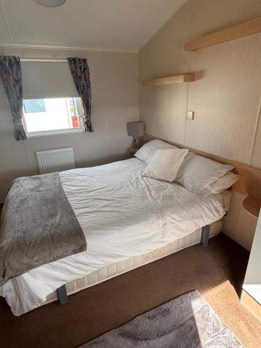 Beautiful , spacious two bedroom caravan home in Eastchurch Beautiful , spacious two bedroom caravan home in Eastchurch