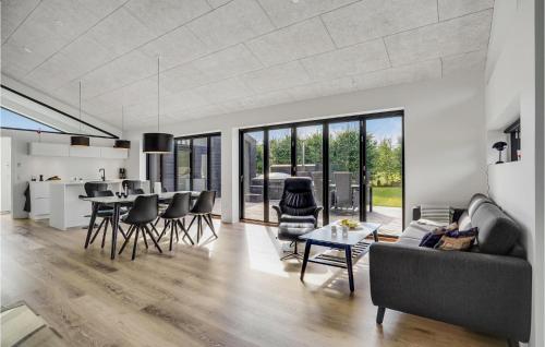 Gorgeous Home In Glesborg With Wifi in Glesborg Gorgeous Home In Glesborg With Wifi in Glesborg