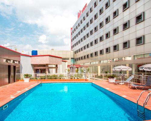 Svømmebasseng, Ibis Lagos Ikeja in Lagos Svømmebasseng, Ibis Lagos Ikeja in Lagos