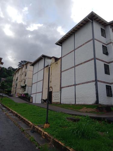 APARTAMENTo CUMBRES ANDINAS 3 Hab 5 personas in San Cristobal APARTAMENTo CUMBRES ANDINAS 3 Hab 5 personas in San Cristobal