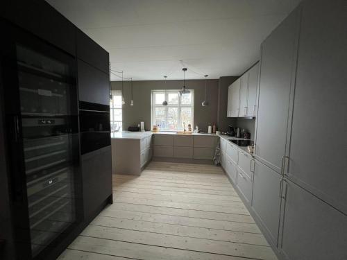 廚房, Byhuset - Hems 60 in 瓦埃勒市中心 廚房, Byhuset - Hems 60 in 瓦埃勒市中心