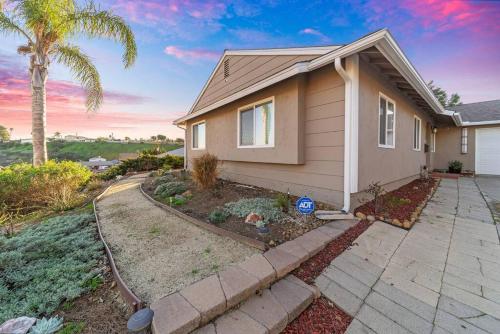 4 BR Home with Game Room! Family Friendly! Centrally Located! in Linda Vista 4 BR Home with Game Room! Family Friendly! Centrally Located! in Linda Vista
