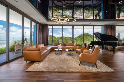 Flamingo Resort Cat Ba in جزيرة كات با Flamingo Resort Cat Ba in جزيرة كات با