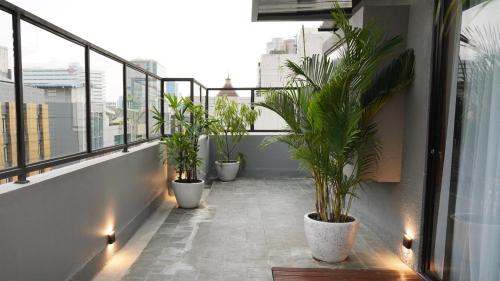 Balcony/terrace, Liberta Hub Blok M Jakarta in Blok M Balcony/terrace, Liberta Hub Blok M Jakarta in Blok M