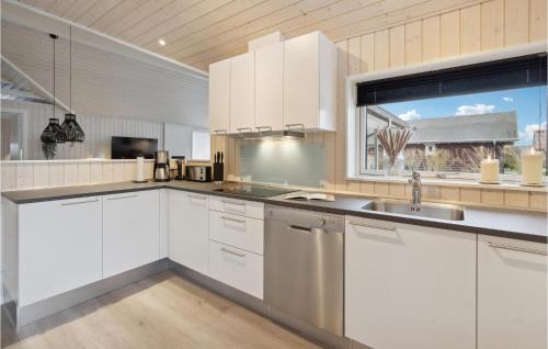 Kitchen, Nice Home In Sydals With Wifi in Sydals Kitchen, Nice Home In Sydals With Wifi in Sydals