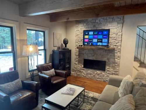 Lake Tahoe - Westshore Retreat Sunnyside in Tahoe City (CA) Lake Tahoe - Westshore Retreat Sunnyside in Tahoe City (CA)