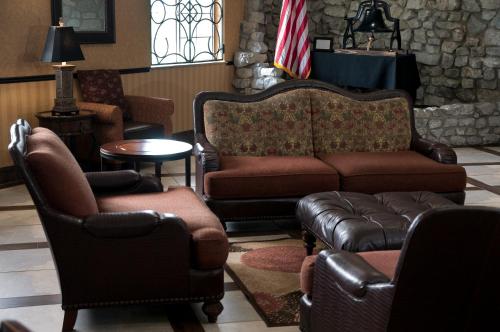 Facilities, The Stone Castle Hotel & Conference Center in Branson (MO) Facilities, The Stone Castle Hotel & Conference Center in Branson (MO)