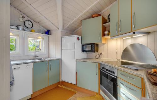Kitchen, Awesome Home In Allingabro With Kitchen in Norager Kitchen, Awesome Home In Allingabro With Kitchen in Norager