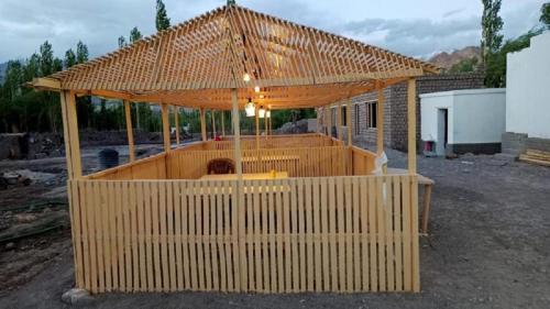 A szálláshely kívülről, The Royal Maryul Banquet Hall , Restaurant & Resort - Leh in Choglamsar A szálláshely kívülről, The Royal Maryul Banquet Hall , Restaurant & Resort - Leh in Choglamsar