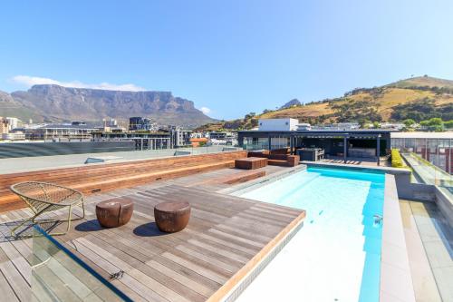 The Docklands 117 by CTHA