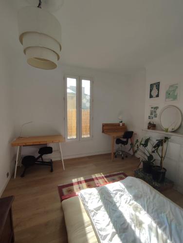Sunny and Fully Furnished Duplex in central Marseille