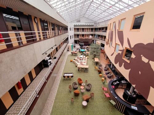 לובי, Olivarius Apart Hotel Lille Villeneuve D'Ascq in Villeneuve-d'Ascq לובי, Olivarius Apart Hotel Lille Villeneuve D'Ascq in Villeneuve-d'Ascq