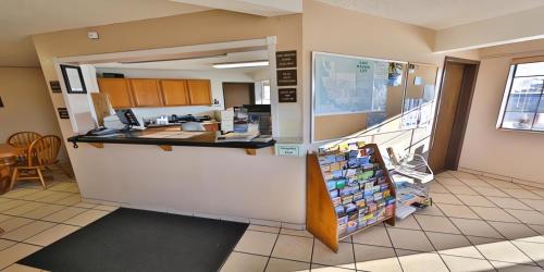 Előcsarnok, Super 8 By Wyndham Lake Havasu City in Lake Havasu City (Arizona) Előcsarnok, Super 8 By Wyndham Lake Havasu City in Lake Havasu City (Arizona)