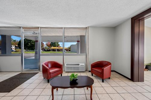 大堂, 阿賓登紅頂酒店 (Red Roof Inn Abingdon) in 弗吉尼亞州阿賓登 (VA) 大堂, 阿賓登紅頂酒店 (Red Roof Inn Abingdon) in 弗吉尼亞州阿賓登 (VA)