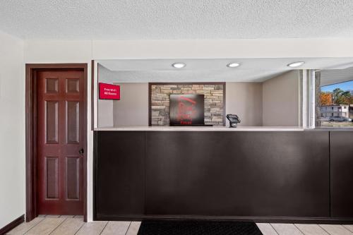 大堂, 阿賓登紅頂酒店 (Red Roof Inn Abingdon) in 弗吉尼亞州阿賓登 (VA) 大堂, 阿賓登紅頂酒店 (Red Roof Inn Abingdon) in 弗吉尼亞州阿賓登 (VA)