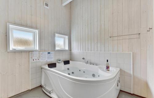 Bany, Holiday Home Skodbjergevej Hvide Sande X in Hvide Sande Bany, Holiday Home Skodbjergevej Hvide Sande X in Hvide Sande
