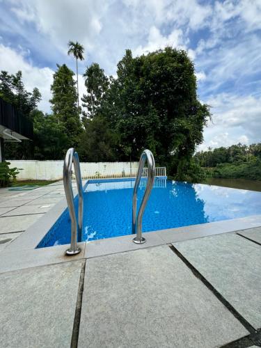 مسبح, River Serene Holiday home in Chalakudy مسبح, River Serene Holiday home in Chalakudy