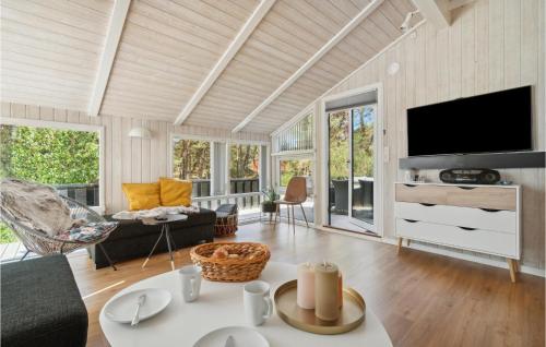 Gorgeous Home In Nexø With Kitchen in Snogebaek Gorgeous Home In Nexø With Kitchen in Snogebaek