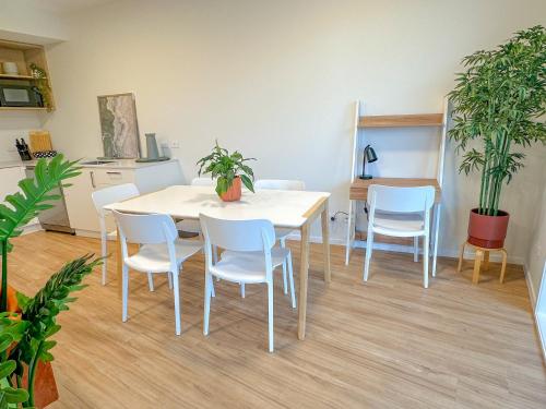 บริการและสิ่งอำนวยความสะดวก, Modern 3Bdr 2bath Apartment Beach Golf Shops Relax in ปาราปาเรามู บริการและสิ่งอำนวยความสะดวก, Modern 3Bdr 2bath Apartment Beach Golf Shops Relax in ปาราปาเรามู