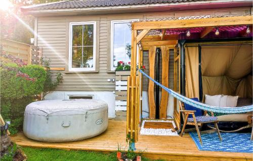 A szálláshely kívülről, The Woodpecker Cottage Tree in Arendal A szálláshely kívülről, The Woodpecker Cottage Tree in Arendal