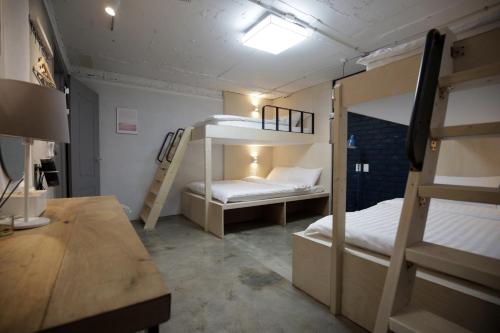 HAN HOUSE Rooftop 4br and 3bath BBQ