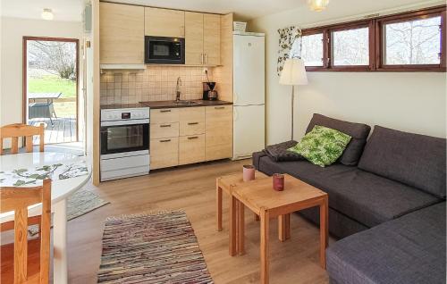 廚房, Gorgeous Home In Holmsjö With Kitchen (Gorgeous Home In Holmsjo With Kitchen) in 賀爾約 廚房, Gorgeous Home In Holmsjö With Kitchen (Gorgeous Home In Holmsjo With Kitchen) in 賀爾約