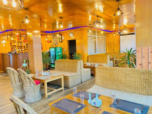 레스토랑, Hotel Easton Blue in 일람 레스토랑, Hotel Easton Blue in 일람