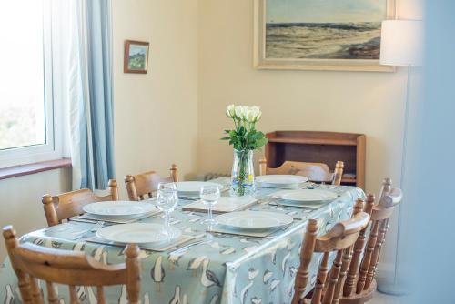 Létesítmények, Cnwc Y Wylan in Moylgrove Létesítmények, Cnwc Y Wylan in Moylgrove