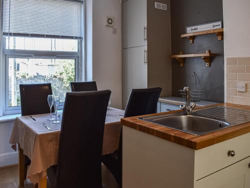 المنظر الخارجي, Rhiw Bank Apartment in كلوين باى المنظر الخارجي, Rhiw Bank Apartment in كلوين باى