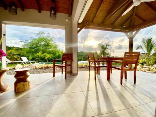 Pavillon Kanowa in Grande Anse Pavillon Kanowa in Grande Anse
