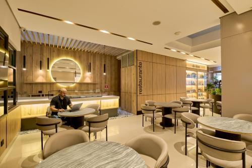 Restoran, Hotel Dix in Medellín Restoran, Hotel Dix in Medellín