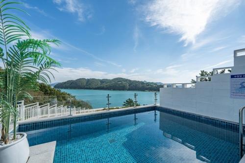Yeosu Blau Pool Villa in Hwajeong-myeon Yeosu Blau Pool Villa in Hwajeong-myeon