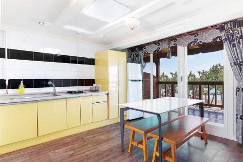 Anmyeondo Badatga Pension in Anmyeon eup Anmyeondo Badatga Pension in Anmyeon eup