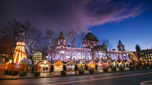 Цікаві місця поруч, Holiday Inn Belfast City Centre By IHG in Белфаст Цікаві місця поруч, Holiday Inn Belfast City Centre By IHG in Белфаст