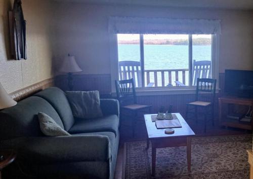 Pine Cottage at Heron Ledge in Plattsburgh Pine Cottage at Heron Ledge in Plattsburgh