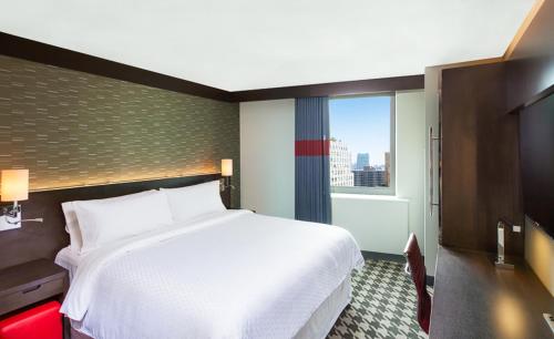 Four Points by Sheraton New York Downtown in Financial District Four Points by Sheraton New York Downtown in Financial District