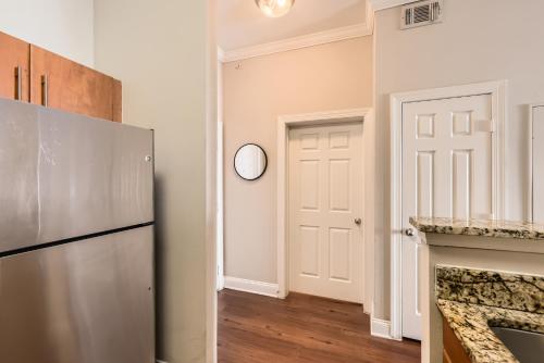 Crest At Midtown 4514 L 1 Bedroom 1 Bathroom in SoNo District Crest At Midtown 4514 L 1 Bedroom 1 Bathroom in SoNo District