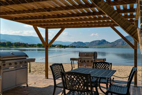Tampilan eksterior, Coast Osoyoos Beach Hotel in Osoyoos (BC) Tampilan eksterior, Coast Osoyoos Beach Hotel in Osoyoos (BC)
