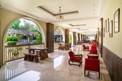 Restaurant, The Westlake Hotel & Resort Yogyakarta in Sleman Restaurant, The Westlake Hotel & Resort Yogyakarta in Sleman