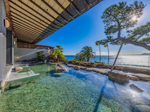 فندق إيناتوري جينسويسو (Hotel Inatori Ginsuiso) in Izu فندق إيناتوري جينسويسو (Hotel Inatori Ginsuiso) in Izu