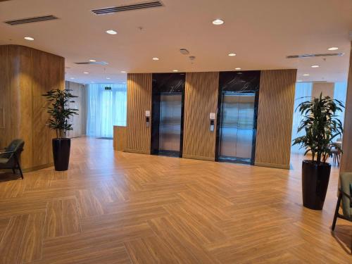 Előcsarnok, Hilton Garden Inn Termez Airitom in Termiz Előcsarnok, Hilton Garden Inn Termez Airitom in Termiz