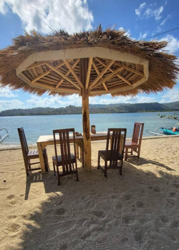 Signatura Scuba Gili gede Dive and Bed & Breakfast Tanjungan Beach Bungalow Gili Gede Indah in Gili Gede Signatura Scuba Gili gede Dive and Bed & Breakfast Tanjungan Beach Bungalow Gili Gede Indah in Gili Gede