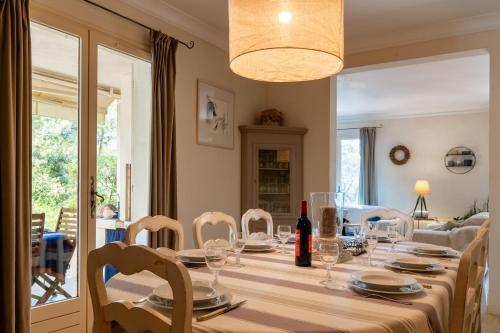 Rosa - Sublime villa piscine avec vue et pinedes in Saint-Georges-d'Orques Rosa - Sublime villa piscine avec vue et pinedes in Saint-Georges-d'Orques