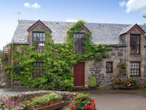 Фасада на хотела, Fochy Cottage in Кинрос Фасада на хотела, Fochy Cottage in Кинрос