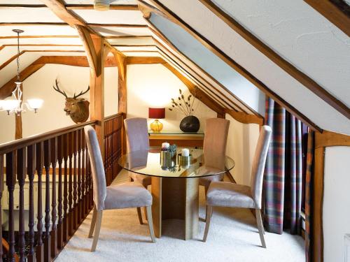 Фасада на хотела, Fochy Cottage in Кинрос Фасада на хотела, Fochy Cottage in Кинрос