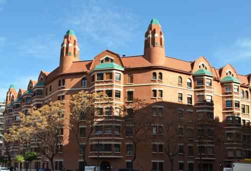 Apartamento amplio, luminoso y bien ubicado